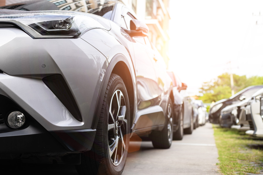 Ampio parcheggio riservato